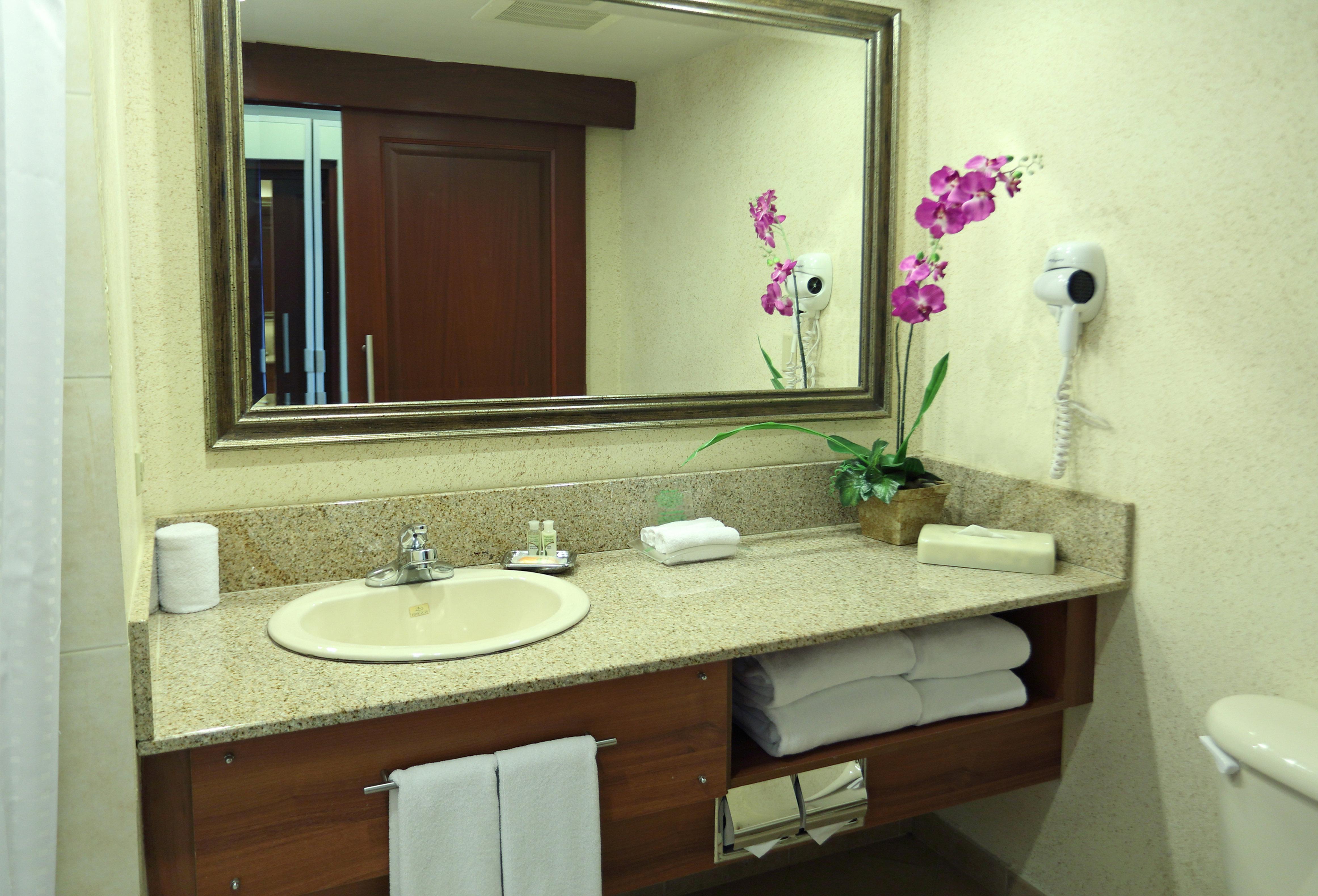 Canal By Ihg Hotel 4*