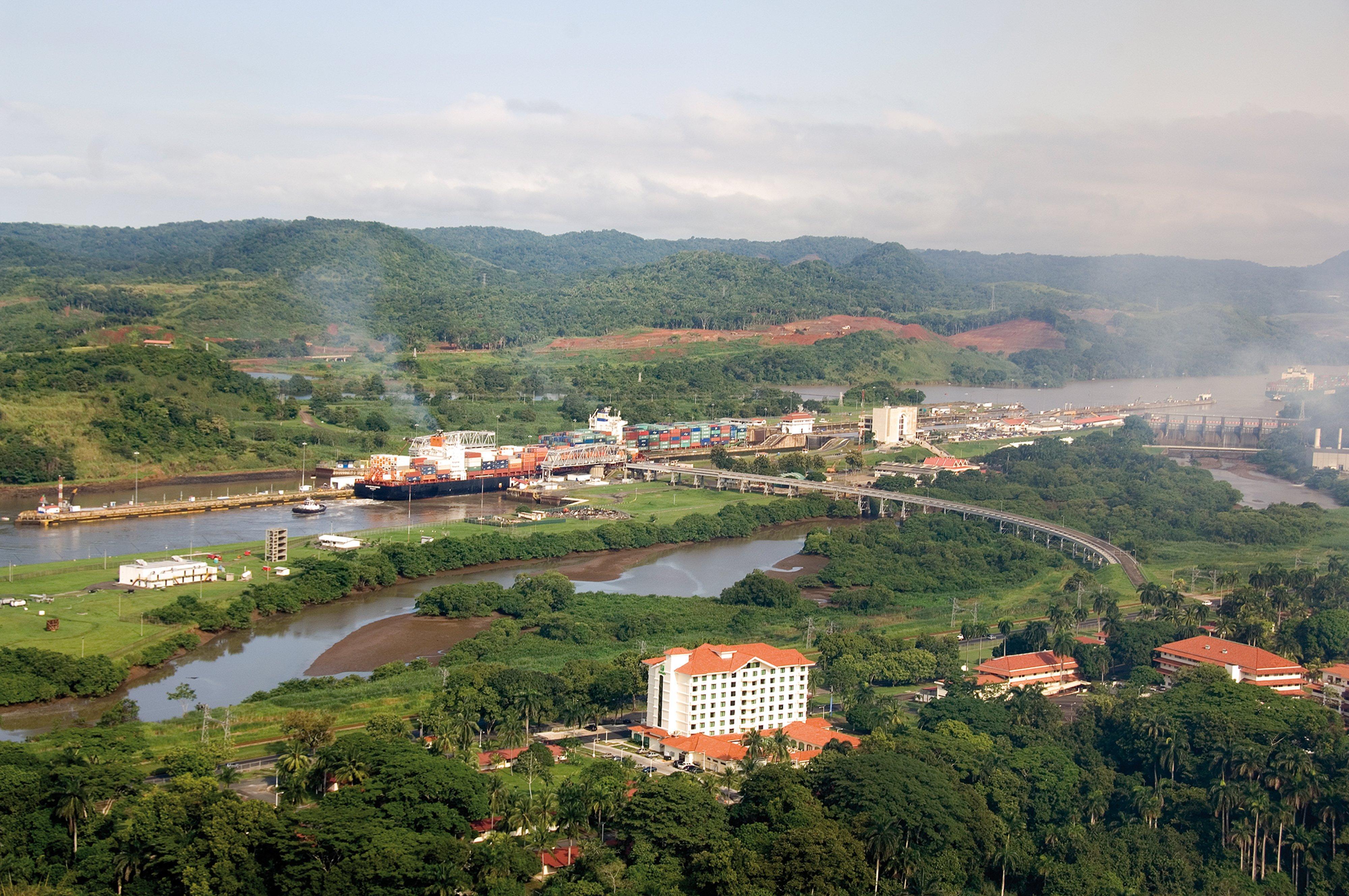 Canal By Ihg Hotel 4*