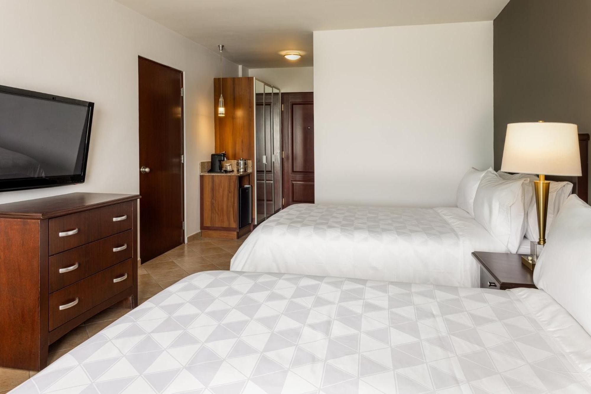 Hotel Canal By Ihg 4*