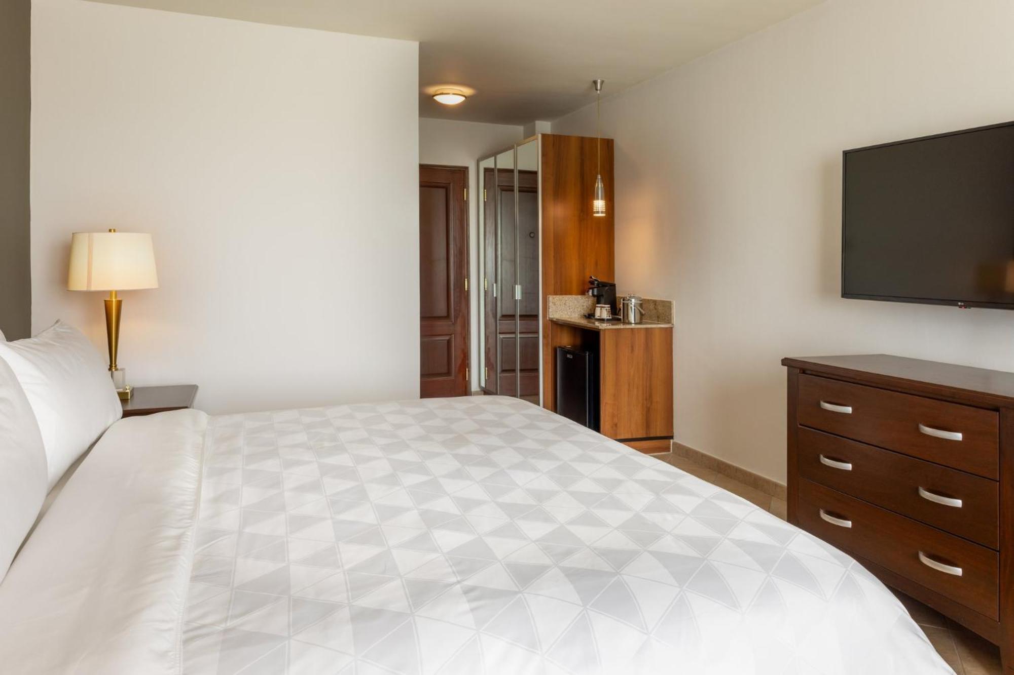 Canal By Ihg 4*